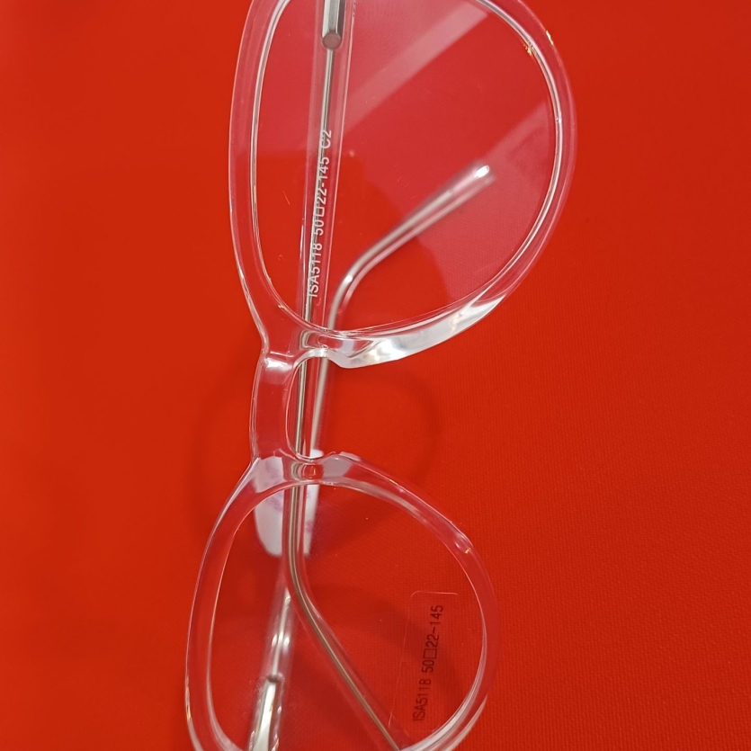 Armação transparente